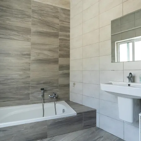 Msida Place * Hamrun